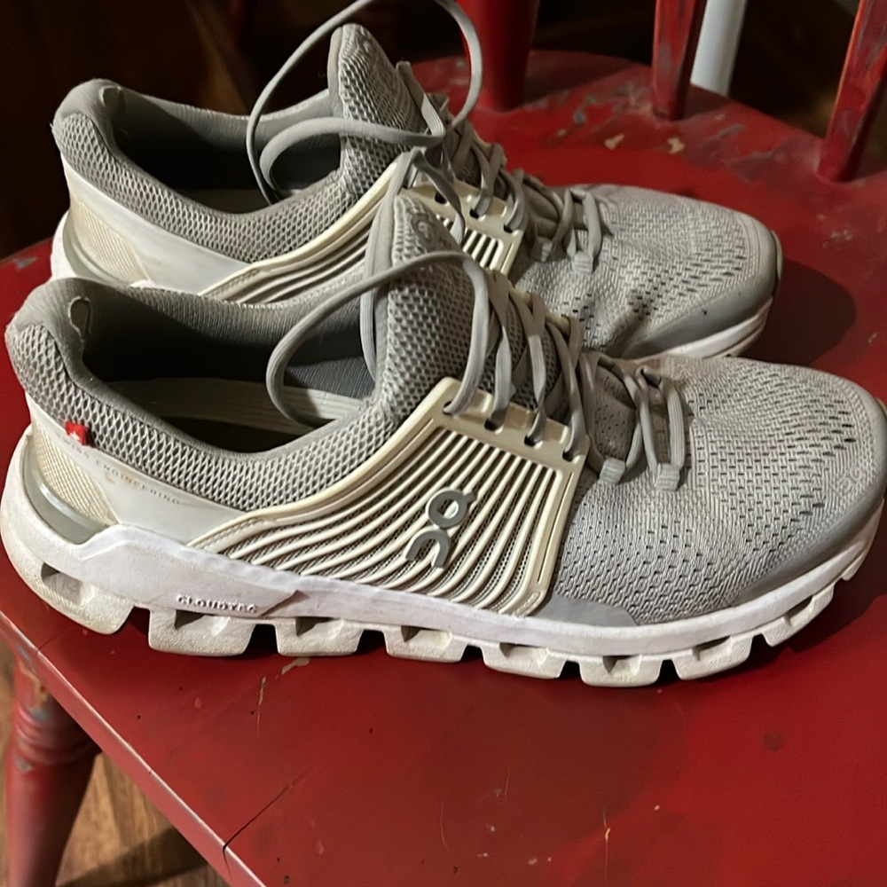 Oncloud Cloudswift size 8